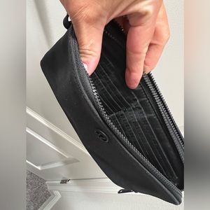 Lululemon black canvas wallet wristlet